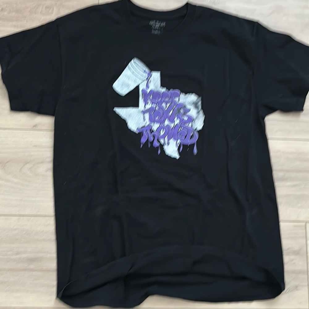 Gildan large black t shirt